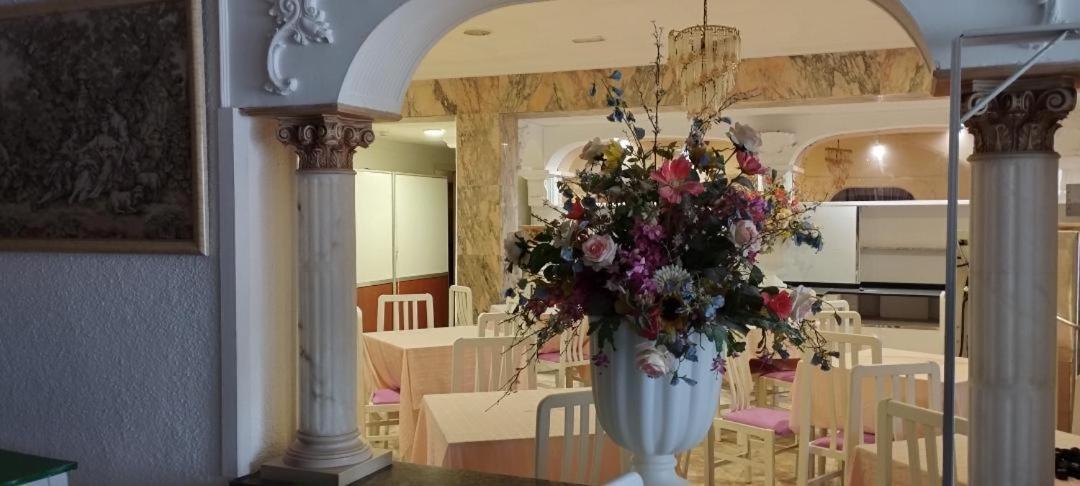 Hvalles Hotel มัลกรัตเดมาร์ ภายนอก รูปภาพ
